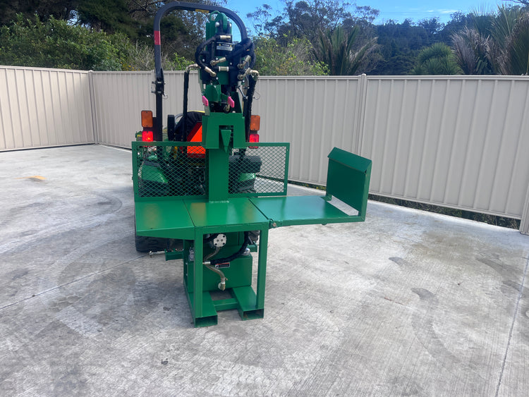 PTO Log splitter with log lifting table